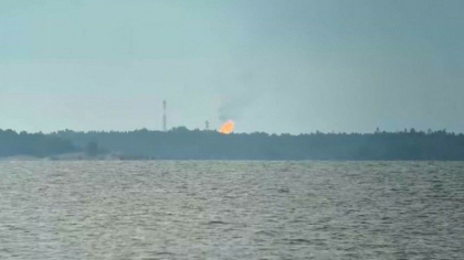 Rusia arde gazul care ar fi trebuit sa ajunga in Germania degeaba. Flacarile se vad din Finlanda Rusia arde gazul care ar fi trebuit sa ajunga in Germania degeaba. Flacarile se vad din Finlanda