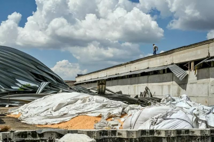 Ucraina: Milioane de tone de cereale, transportate pe Dunare