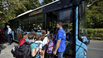 Cum vor fi distribuite abonamentele anuale la transportul public pentru elevii claselor primare din capitala. Anuntul primariei - FOTO Cum vor fi distribuite abonamentele anuale la transportul public pentru elevii claselor primare din capitala. Anuntul primariei - FOTO