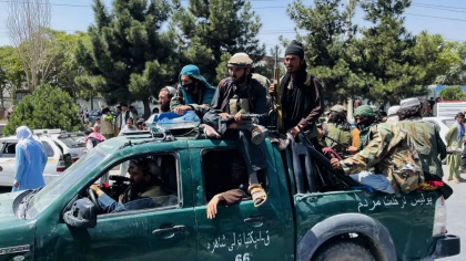 Talibanii sarbatoresc cu focuri de artificii un an de la retragerea trupelor americane din Afganistan si cer sa fie recunoscuti
Talibanii sarbatoresc cu focuri de artificii un an de la retragerea trupelor americane din Afganistan si cer sa fie recunoscuti