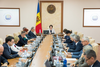 Copiii cu varsta de pana la 2 ani vor beneficia de o indemnizatie lunara de 1000 de lei