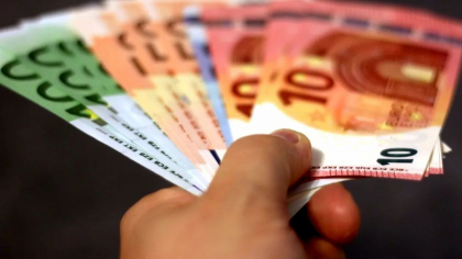 Euro - mai scump decat dolarul. Curs valutar BNM pentru 1 septembrie - FOTO Euro - mai scump decat dolarul. Curs valutar BNM pentru 1 septembrie - FOTO