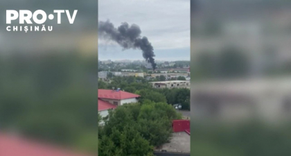 Un chiosc de pe strada Uzinelor din capitala a luat foc in aceasta dimineata. La fata locului au intervenit salvatorii