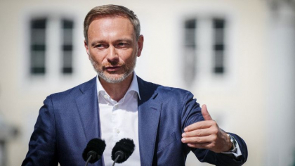 Ministrii de finante din tarile G7, de acord sa plafoneze pretul petrolului din Rusia Ministrii de finante din tarile G7, de acord sa plafoneze pretul petrolului din Rusia