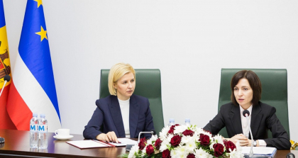 Sefa statului, in vizita in sudul tarii: Discuta cu bascanul Gagauziei, Irina Vlah, dar si cu toti membrii Adunarii Populare a UTA Gagauzia Sefa statului, in vizita in sudul tarii: Discuta cu bascanul Gagauziei, Irina Vlah, dar si cu toti membrii Adunarii Populare a UTA Gagauzia