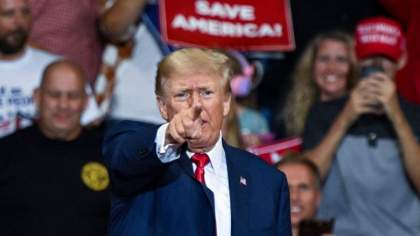 Trump l-a numit pe Biden „dusmanul statului” la primul sau miting dupa perchezitia de la Mar-a-Lago