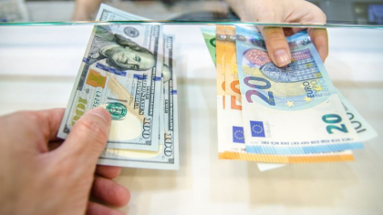 Curs valutar BNM pentru 5 septembrie. Cat costa astazi un euro si un dolar - FOTO