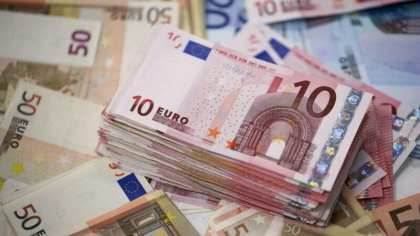 Presa internationala: Zona euro intra aproape sigur intr-o recesiune, sondajele arata o agravare a crizei costului vietii Presa internationala: Zona euro intra aproape sigur intr-o recesiune, sondajele arata o agravare a crizei costului vietii