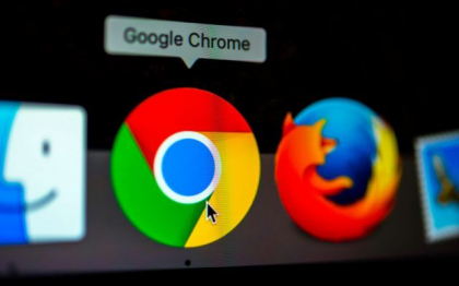 Google indemna utilizatorii sa-si instaleze „imediat” cea mai noua actualizare a browser-ului Chrome, dupa ce a fost identificata o vulnerabilitate de care ar putea profita hackerii
Google indemna utilizatorii sa-si instaleze „imediat” cea mai noua actualizare a browser-ului Chrome, dupa ce a fost identificata o vulnerabilitate de care ar putea profita hackerii