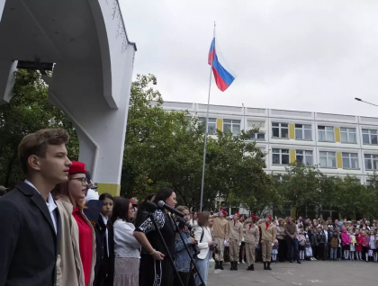 Ce invata la scoala elevii rusi despre Ucraina si invazia din februarie: „Nu este infricosator sa mori pentru patria-mama”
