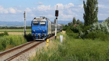 Caz socant la Floresti. O adolescenta a murit dupa ce a fost lovita de un tren. Politia: „Fata era cu castile in urechi” Caz socant la Floresti. O adolescenta a murit dupa ce a fost lovita de un tren. Politia: „Fata era cu castile in urechi”