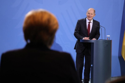 Olaf Scholz ataca dur „greselile” Angelei Merkel care au facut Germania dependenta de gazul rusesc Olaf Scholz ataca dur „greselile” Angelei Merkel care au facut Germania dependenta de gazul rusesc