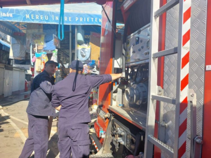 Doua tractoare au ars in urma incendiului de la Piata Centrala. Ce alte pagube au mai fost inregistrate. Declaratiile directorului intreprinderii 