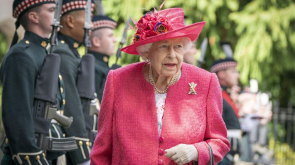 „Podul Londrei s-a prabusit”: Cum s-a pregatit guvernul britanic de moartea Reginei si ce operatiuni speciale sunt declansate
„Podul Londrei s-a prabusit”: Cum s-a pregatit guvernul britanic de moartea Reginei si ce operatiuni speciale sunt declansate
