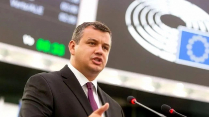 „Nu stiu cine si de ce a facut aceasta mizerie”. Reactia europarlamentarului Eugen Tomac, dupa ce Marian Lupu a fost decorat cu Ordinul „Steaua Romaniei” „Nu stiu cine si de ce a facut aceasta mizerie”. Reactia europarlamentarului Eugen Tomac, dupa ce Marian Lupu a fost decorat cu Ordinul „Steaua Romaniei”