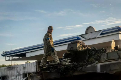 LIVE UPDATE. Razboi in Ucraina, ziua 199: Ofensiva fulger a ucrainenilor a recucerit mii de km partati de teritoriu. Orasele cheie Kupiansk, Izium si Liman au fost eliberate. Rusii spun ca „s-au regrupat” LIVE UPDATE. Razboi in Ucraina, ziua 199: Ofensiva fulger a ucrainenilor a recucerit mii de km partati de teritoriu. Orasele cheie Kupiansk, Izium si Liman au fost eliberate. Rusii spun ca „s-au regrupat”