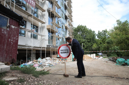 Va fi publicata „lista neagra” a constructiilor ilegale din Chisinau. PAS: "Solicitam primarului sa inceteze sa protejeze mafia imobiliara" 
