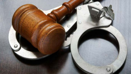 Va sta urmatorii opt ani dupa gratii. Un barbat - condamnat, dupa ce a violat o femeie, dar si hartuit sexual o alta femie, in capitala Va sta urmatorii opt ani dupa gratii. Un barbat - condamnat, dupa ce a violat o femeie, dar si hartuit sexual o alta femie, in capitala