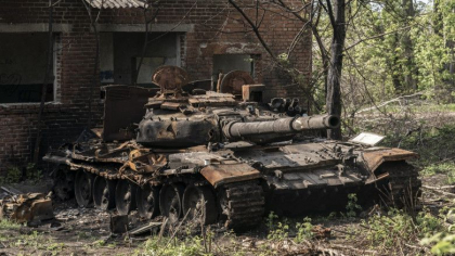 "Traiau ca porcii". Ucrainenii din Iziumul eliberat povestesc cum i-au gasit pe rusi intr-o casa in care stateau