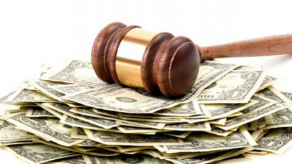 Un procuror si un avocat - retinuti in flagrant pentru acte de coruptie. Ce suma de bani au primit acestia Un procuror si un avocat - retinuti in flagrant pentru acte de coruptie. Ce suma de bani au primit acestia