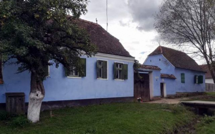 Omagiu adus Reginei Elisabeta a II-a la Viscri, unde Regele Charles al III-lea are o casa. La ceremonie participa ambasadorul britanic si membri ai comunitatii Omagiu adus Reginei Elisabeta a II-a la Viscri, unde Regele Charles al III-lea are o casa. La ceremonie participa ambasadorul britanic si membri ai comunitatii