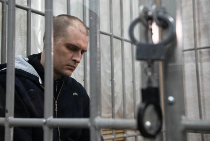 Separatistii pro-rusi din Lugansk au condamnat la 13 ani de inchisoare, pentru „inalta tradare”, un angajat al OSCE Separatistii pro-rusi din Lugansk au condamnat la 13 ani de inchisoare, pentru „inalta tradare”, un angajat al OSCE
