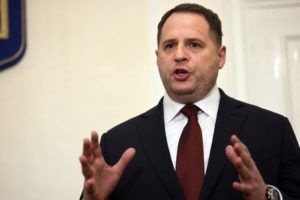 Presedintia Ucrainei, despre anunturile privind „referendumurile” din sudul si estul tarii: Marturisesc teama ocupantilor Presedintia Ucrainei, despre anunturile privind „referendumurile” din sudul si estul tarii: Marturisesc teama ocupantilor