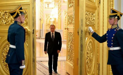 De ce vrea Vladimir Putin sa anexeze teritoriile ucrainene acum? Planul de la Kremlin
De ce vrea Vladimir Putin sa anexeze teritoriile ucrainene acum? Planul de la Kremlin