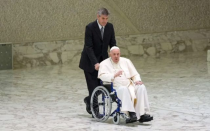 Papa Francisc spune ca este o „nebunie” sa te gandesti la folosirea armelor nucleare