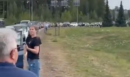 S-au format ambuteiaje kilometrice la granita Rusiei cu Finlanda, dupa ce Vladimir Putin a anuntat mobilizare partiala: „Singura granita care este inca deschisa pentru civilii rusi cu vize Schengen” - VIDEO