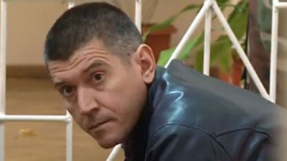 Andrian Nichifor, care anterior a fost condamnat la 17 ani pentru omor, a incercat sa dea mita unui angajat din cadrul Administratiei Nationale a Penitenciarelor pentru a iesi inainte de termen la libertate Andrian Nichifor, care anterior a fost condamnat la 17 ani pentru omor, a incercat sa dea mita unui angajat din cadrul Administratiei Nationale a Penitenciarelor pentru a iesi inainte de termen la libertate