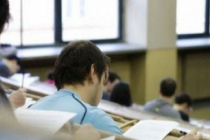 Studentii doctoranzi vor primi burse majorate din 1 octombrie