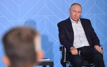 The New York Times: Comandantii rusi de pe teren i-ar fi propus lui Putin sa li se permita retragerea din orasul Herson, intr-un mod ordonat, pentru salvarea vietilor soldatilor, insa liderul de la Kremlin a refuzat The New York Times: Comandantii rusi de pe teren i-ar fi propus lui Putin sa li se permita retragerea din orasul Herson, intr-un mod ordonat, pentru salvarea vietilor soldatilor, insa liderul de la Kremlin a refuzat