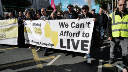 Mii de protestatari au manifestat la Dublin impotriva cresterii costului vietii - VIDEO Mii de protestatari au manifestat la Dublin impotriva cresterii costului vietii - VIDEO