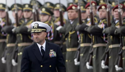Cum ironizeaza un amiral american mobilizarea din Rusia: Intr-o singura zi eu am invatat asta