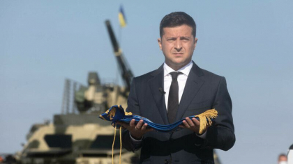 Zelenski: "Ucraina nu accepta preluarile de teritorii. Repet, pentru cei care inteleg doar rusa: Daca vrei sa traiesti, fugi" Zelenski: "Ucraina nu accepta preluarile de teritorii. Repet, pentru cei care inteleg doar rusa: Daca vrei sa traiesti, fugi"