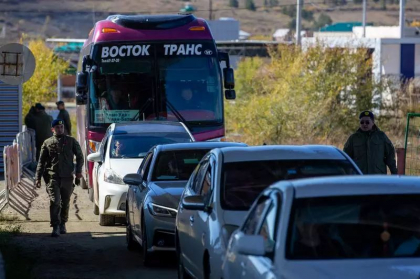 Kazahstanul a luat o masura pentru ajutarea rusilor care fug de mobilizarea ordonata de Putin
Kazahstanul a luat o masura pentru ajutarea rusilor care fug de mobilizarea ordonata de Putin