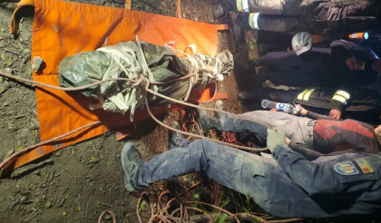 Caz socant la Criuleni. Cadavrul unui barbat - gasit intr-o pestera. A fost nevoie de interventia salvatorilor - FOTO/VIDEO
