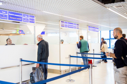 Un barbat din Turcia a facut cale intoarsa, pe Aeroportul International Chisinau. Ce a incercat sa faca acesta - FOTO