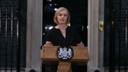 Guvernul britanic renunta la planurile privind reducerea taxelor pentru bogati
