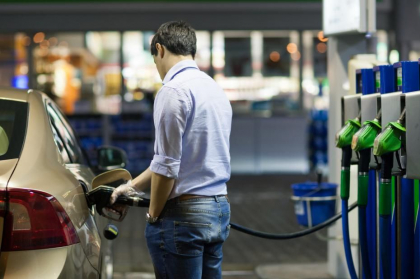 Carburantii se scumpesc. Noile preturi stabilite de ANRE pentru benzina si motorina - FOTO