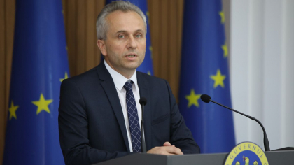 Ministrul Educatiei si Cercetarii, mesaj de Ziua Internationala a Profesorului: „Doar cu dumneavoastra vom putea educa o societate unita pentru pace” Ministrul Educatiei si Cercetarii, mesaj de Ziua Internationala a Profesorului: „Doar cu dumneavoastra vom putea educa o societate unita pentru pace”
