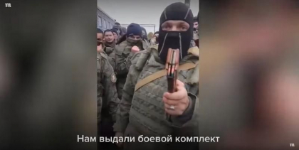500 de soldati rusi mobilizati de Putin protesteaza la granita cu Ucraina impotriva „conditiilor inumane” - VIDEO 500 de soldati rusi mobilizati de Putin protesteaza la granita cu Ucraina impotriva „conditiilor inumane” - VIDEO