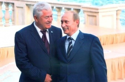 Vladimir Voronin, mesaj de felicitare pentru Vladimir Putin, cu aniversarea celor 70 de ani: „Imi amintesc adesea cu caldura de numeroasele noastre intalniri” Vladimir Voronin, mesaj de felicitare pentru Vladimir Putin, cu aniversarea celor 70 de ani: „Imi amintesc adesea cu caldura de numeroasele noastre intalniri”