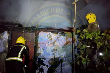Incendiu la Tiraspol. Trei hambare au luat foc, la Tiraspol - FOTO