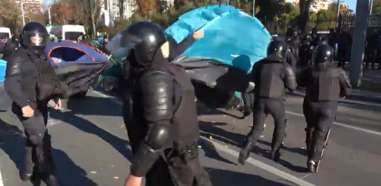 Presedintele solicita Guvernului sa examineze modificarea temporara a legislatiei care va permite politiei sa asigure ordinea publica chiar si in conditiile in care primaria nu este de acord Presedintele solicita Guvernului sa examineze modificarea temporara a legislatiei care va permite politiei sa asigure ordinea publica chiar si in conditiile in care primaria nu este de acord