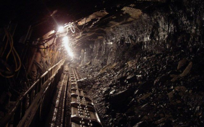 Ucraina: 98 de mineri, blocati in subteran in urma bombardamentelor rusesti Ucraina: 98 de mineri, blocati in subteran in urma bombardamentelor rusesti