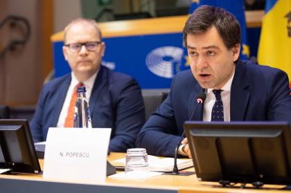 Viceprim-ministrul Nicu Popescu pleaca la Luxemburg si Bruxelles. Cu cine se va intalni ministrul si care este scopul vizitei Viceprim-ministrul Nicu Popescu pleaca la Luxemburg si Bruxelles. Cu cine se va intalni ministrul si care este scopul vizitei