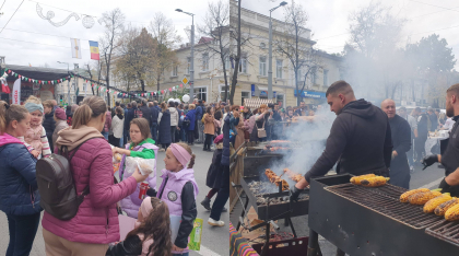 Sarbatoarea e in toi. Muzica, mancare si multa lume. Ce se intampla in centrul capitalei - VIDEO
