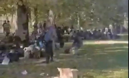 „Au gresit documentele”. Zeci de recruti stau de doua zile sub cerul liber pentru ca nu stiu carei unitati militare apartin